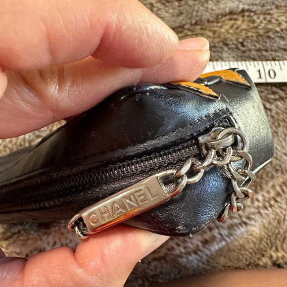Chanel zipper pouch - Picture 7 of 14